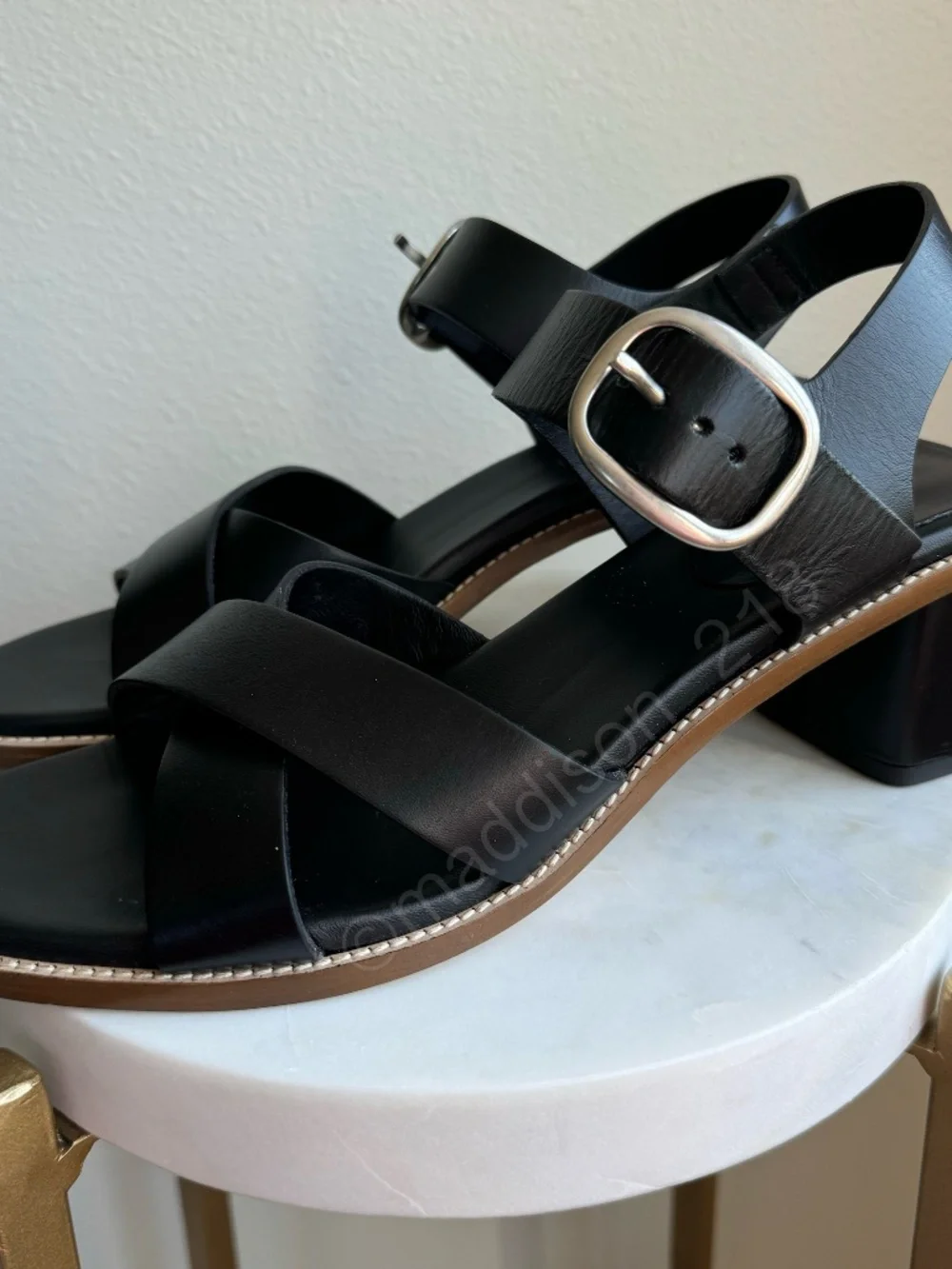 Everlane Leather Buckle Heel Sandals Black size 10 Block Chunky Heel Big Buckle - Picture 8 of 16